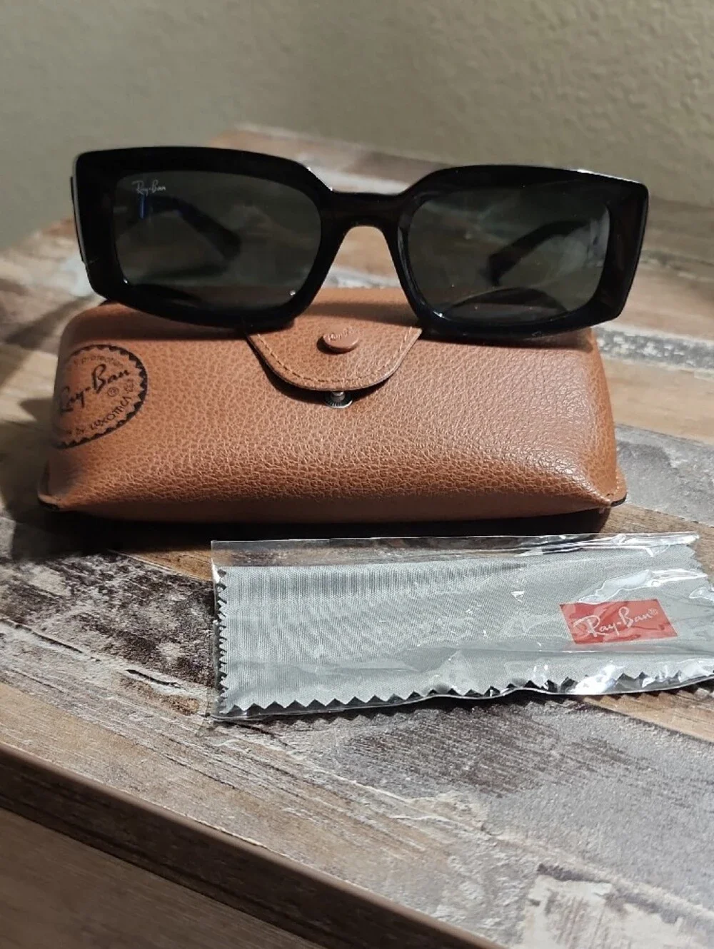 Ray-Ban Kilian Black Rectangular Sunglasses with Dark Green Lenses